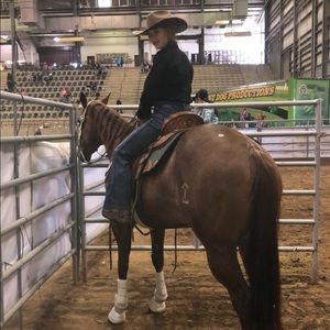 Meet your Posher, Kylee